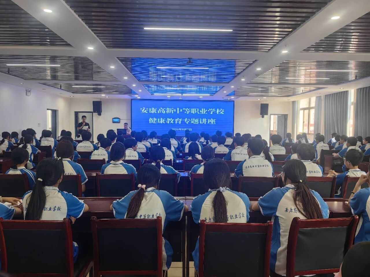 3dfc916c-6ec6-48f9-be18-ec23013a556d.jpg